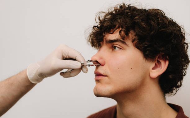 La voix dépend directement du souffle. En effet, l'air expiré fait vibrer les cordes vocales. Ainsi, une bonne respiration est indispensable.