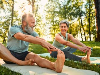 Une routine d’hygiène de vie repose avant tout sur la régularité quotidienne. En effet, le corps s’adapte mieux aux rythmes constants