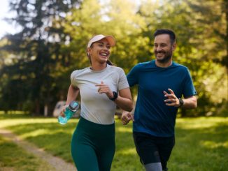 En 2025, la nutrition personnalisée influence fortement l’hygiène de vie. En effet, les technologies permettent d’analyser